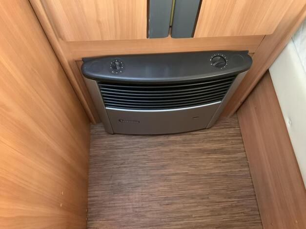 Hobby De Luxe 400 SF