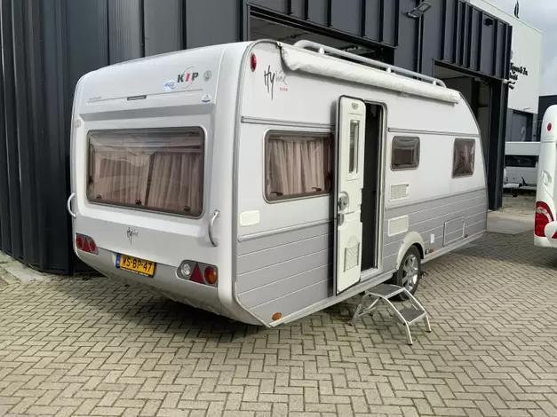 Kip Hyline 530 HYB Huisshow 16 t/m26 oktober