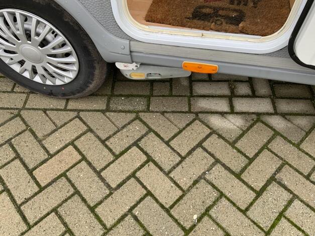 Dethleffs Camper 430 DB