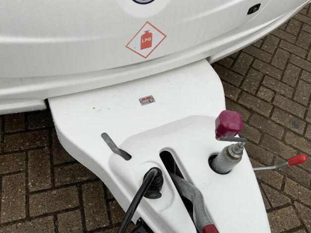 Sprite Europa 460 Badkamer + douchecab
