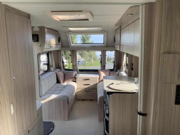 Elddis Avante 554