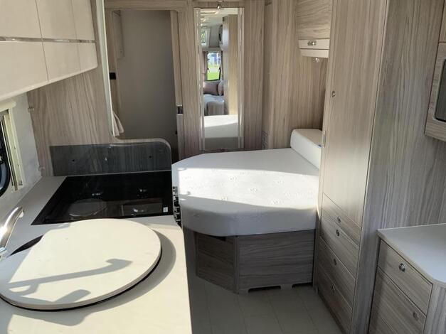 Elddis Avante 554