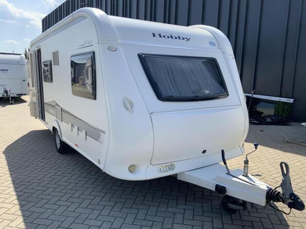 Hobby De Luxe 490 KMF