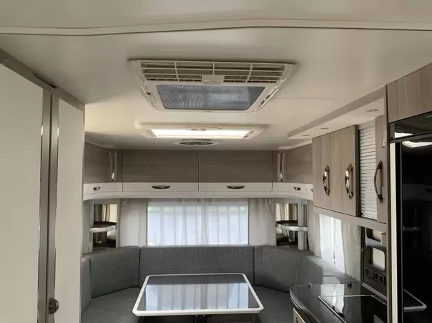 Hobby Prestige 720 UKFE