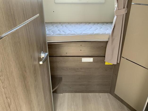 Challenger Graphite 380