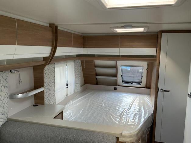 Hobby De Luxe 560 KMFE