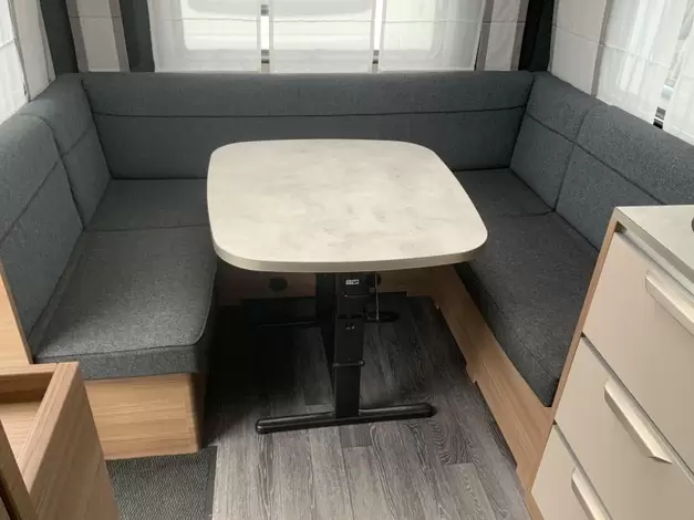 Knaus Sport 450 FU