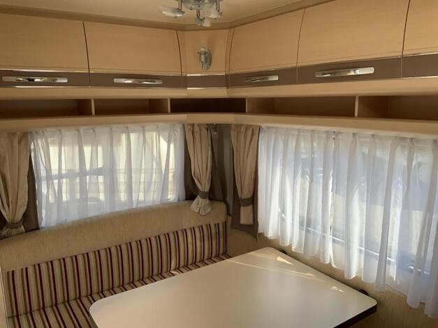 Hobby La Vita 400 SF