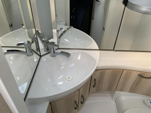 Hobby De Luxe 495 UL 2e paasdag open