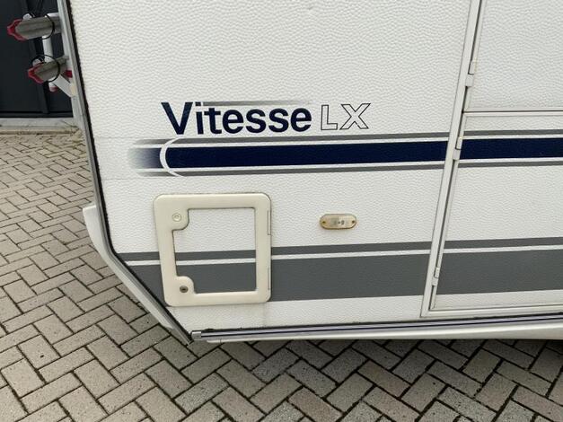 Beyerland Vitesse 400 DX Unico Verona luifel