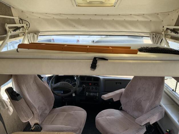 Hymer B654