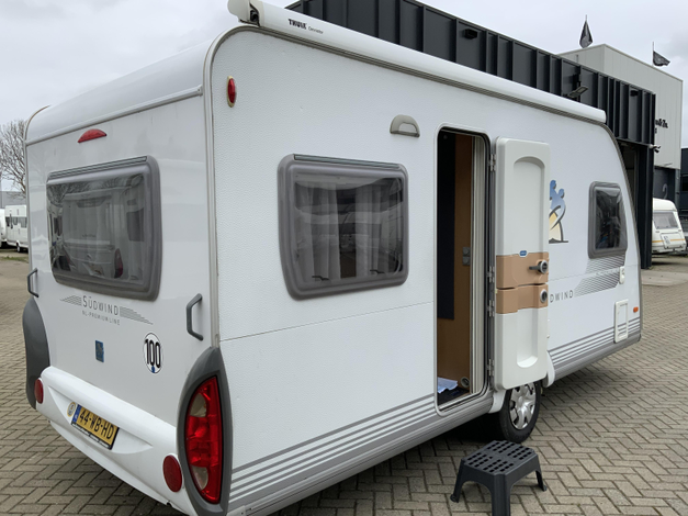 Knaus Sudwind 450 FU Zondag 10 mei open (1044427)
