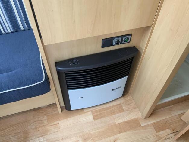 Dethleffs Camper 450 DB