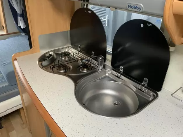 Hobby De Luxe 440 SB