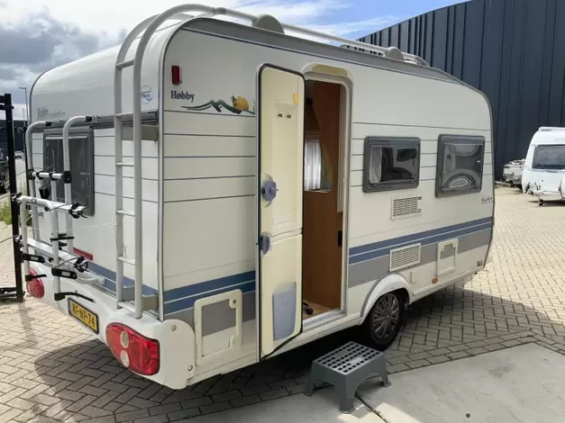 Hobby Excellent 400 SF