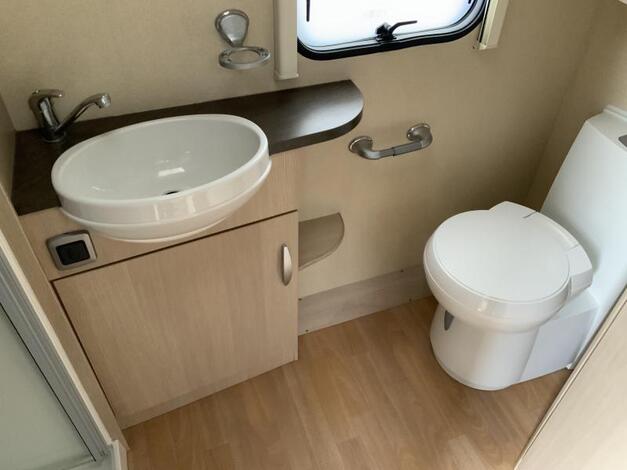 Sprite Europa 460 Badkamer + douchecab