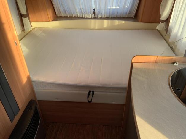 Hobby De Luxe 400 SF