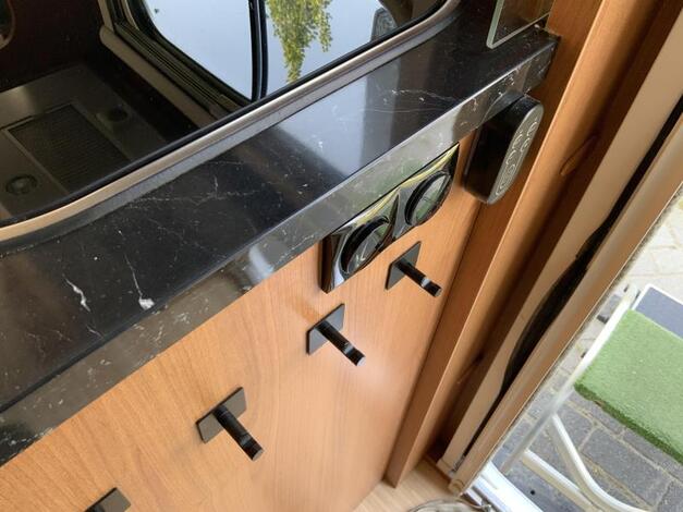 LMC Musica 470 E enkele bedden