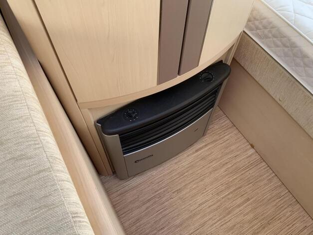 Hobby La Vita 400 SF