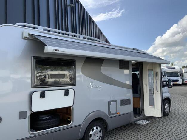 Bürstner Solano 718 T Inclusief Thule luifel!!