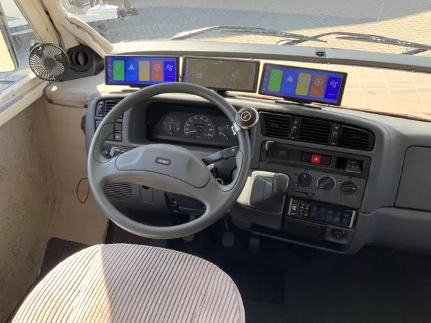 Hymer B654