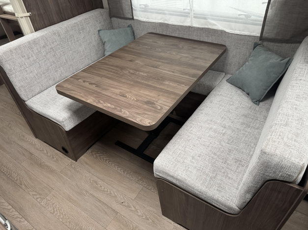 Hobby Excellent Edition 545 KMF