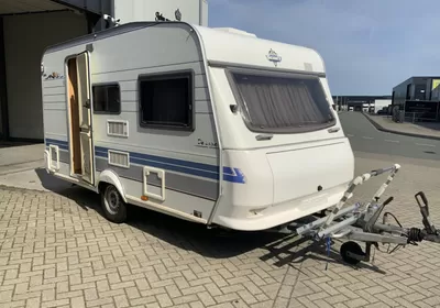 Hobby De Luxe 400 SF