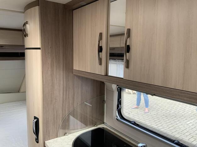 Hobby De Luxe 495 UL