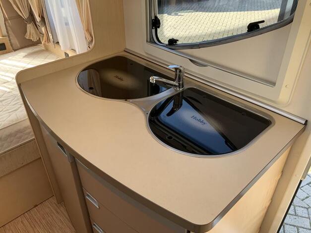 Hobby La Vita 400 SF