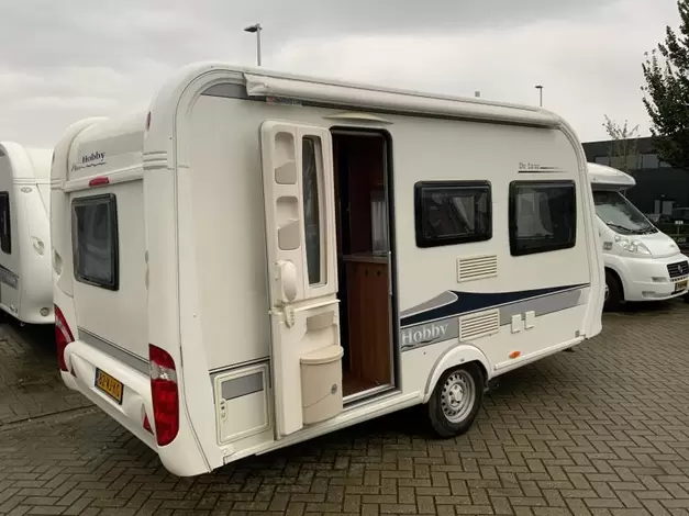 Hobby De Luxe 400 SF