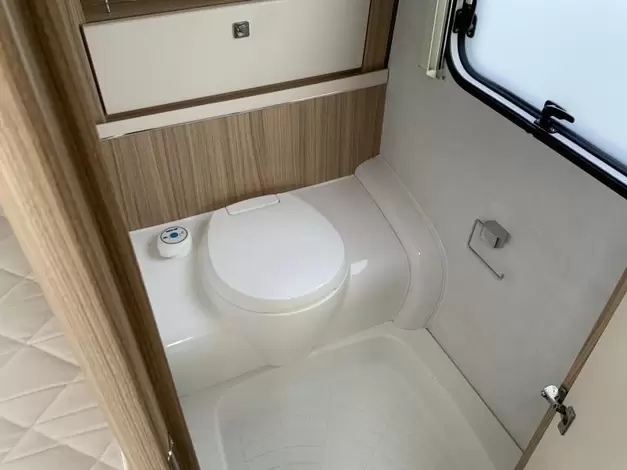 Fendt Bianco 465 SFB