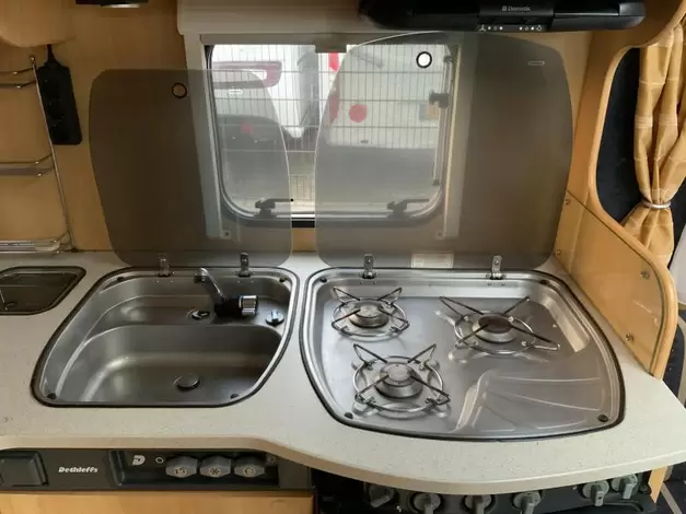 Dethleffs Camper 450 DB