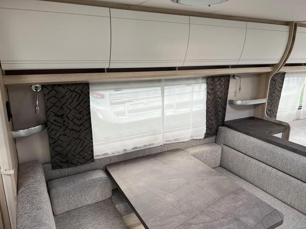 Hobby De Luxe 560 KMFE