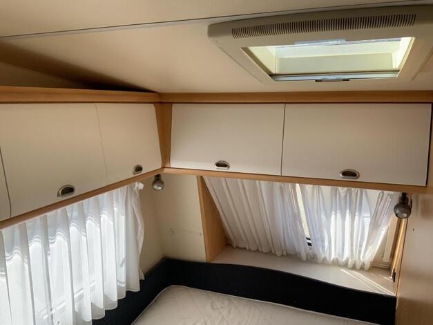 Hobby De Luxe 460 UFE