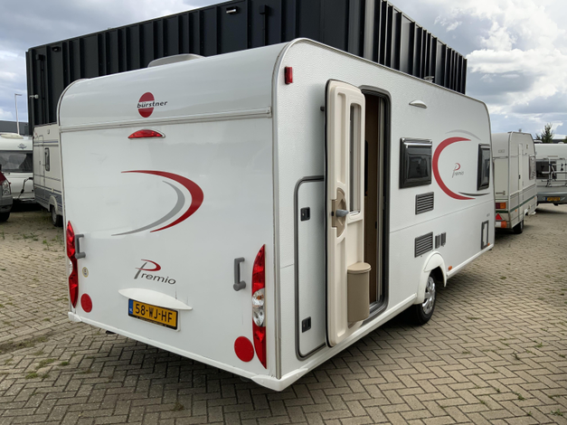 Bürstner Premio 485 TK Met hagelschade. (1059172)