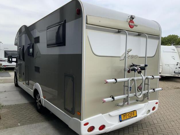 Bürstner Ixeo IT 726