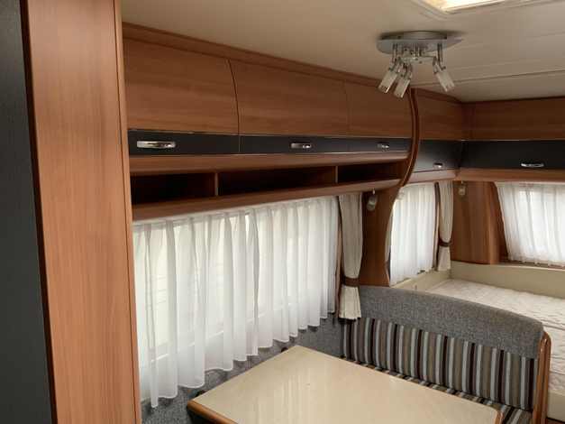 Hobby De Luxe 490 KMF 9 (1043251)