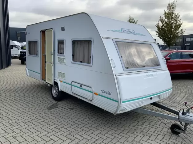 Eifelland Holiday 460 TK Bovenbed/ stapelbed