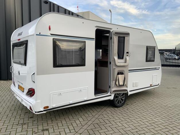 Knaus Sport E-Power Selection 450 FU