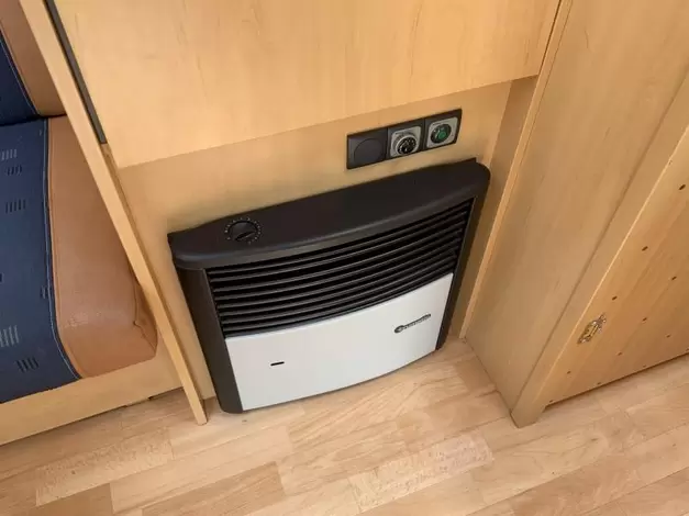 Dethleffs Camper 450 TF