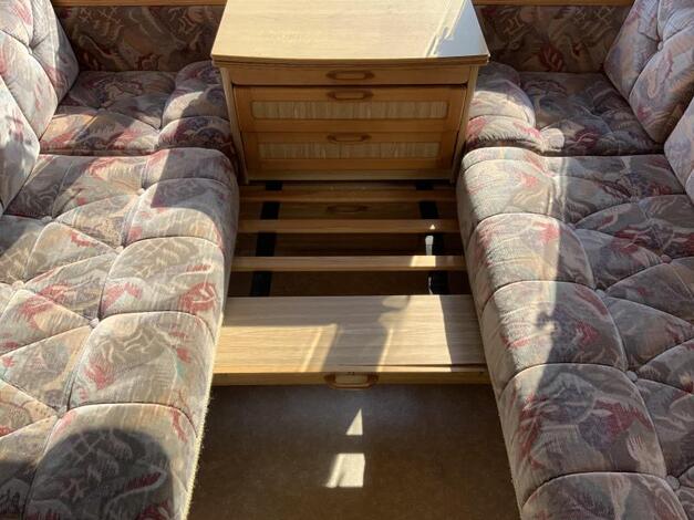 Elddis Wisp 370