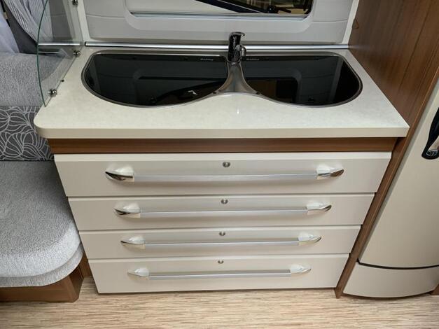 Hobby Premium 460 UFE Hemelvaartsdag open