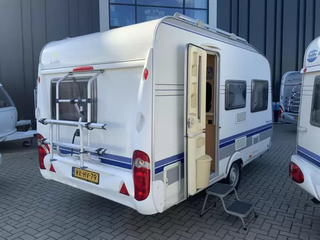 Hobby De Luxe 400 SF