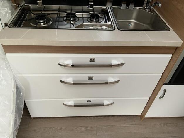 Hobby De Luxe 515 UHL