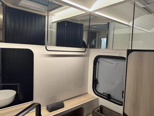 Hobby De Luxe 460 SFF