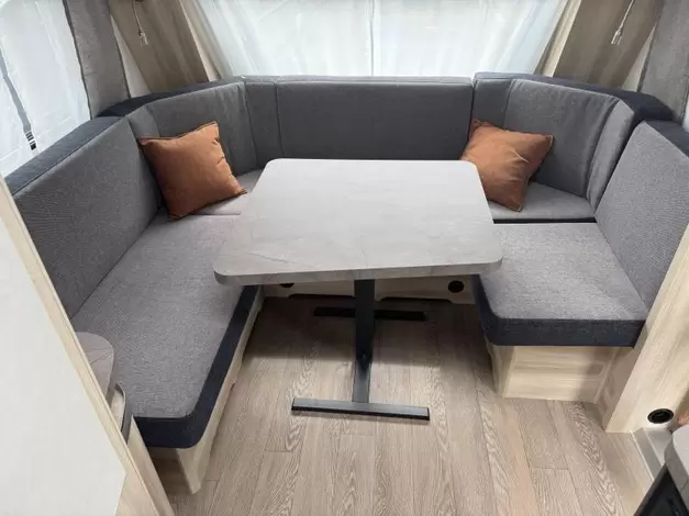 Hobby De Luxe 460 LU Huisshow 16 t/m26 oktober