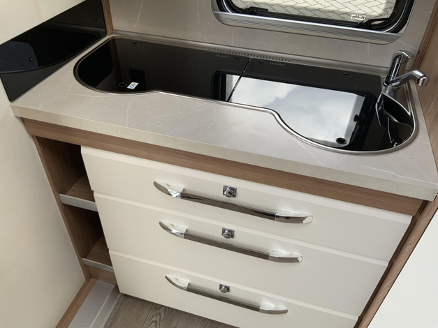 Hobby De Luxe 460 SFF (1061575)