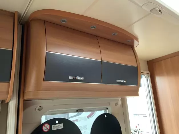 Hobby De Luxe 400 SF