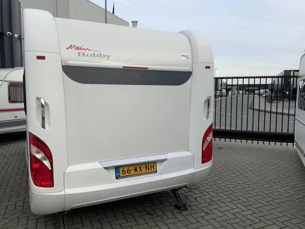 Hobby De Luxe Edition 460 LU