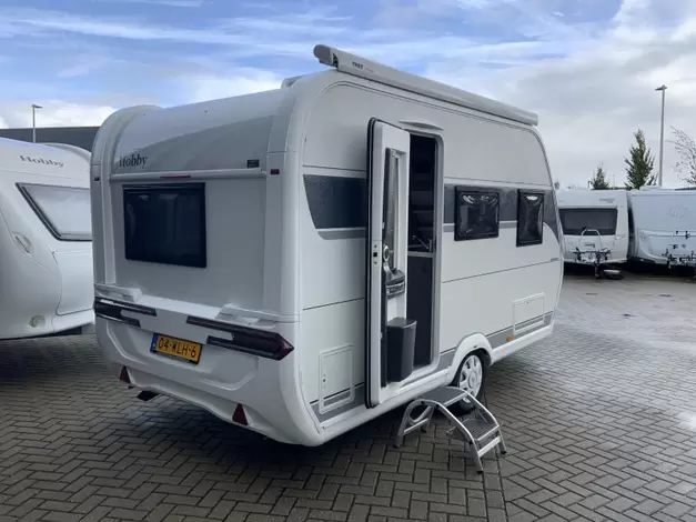 Hobby On Tour 390 SF